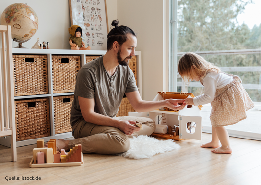 Gentle Parenting – Zwischen psychologischer Fundierung und elterlichem Druck