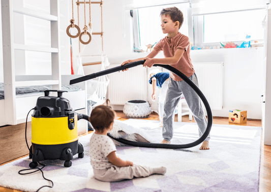 Kleine Kinder, große Last – Wenn Kinder Verantwortung übernehmen, die nicht kindgerecht ist - MoonWalker Verlag